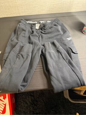 Reebok Black Men's Cargo Sweatpants with Logo Waistband